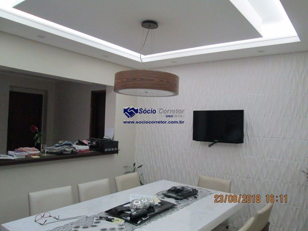 Casa, 3 quartos, 240 m² - Foto 4