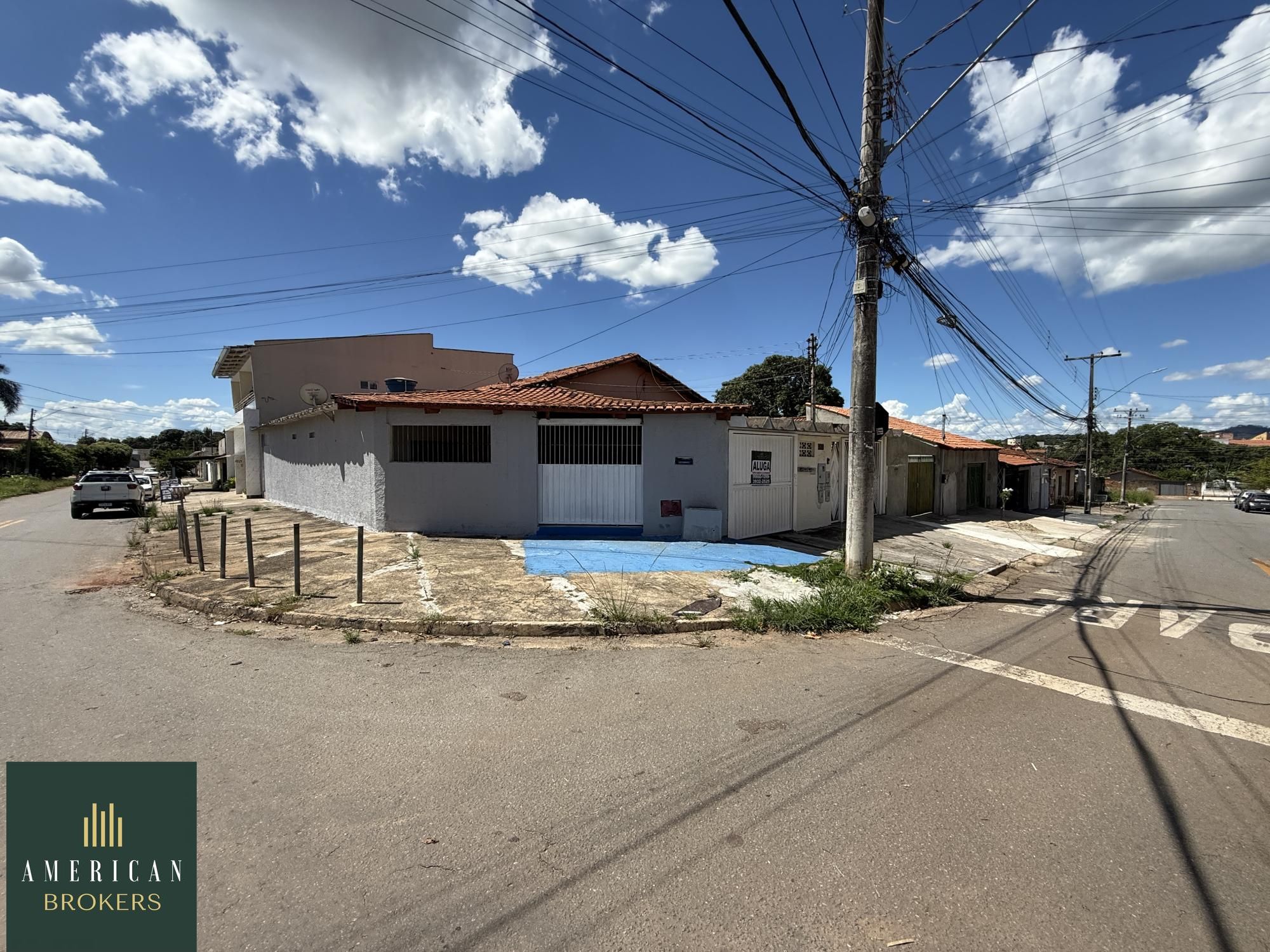 Casa para alugar  no Jardim Guanabara - Goiânia, GO. Imóveis