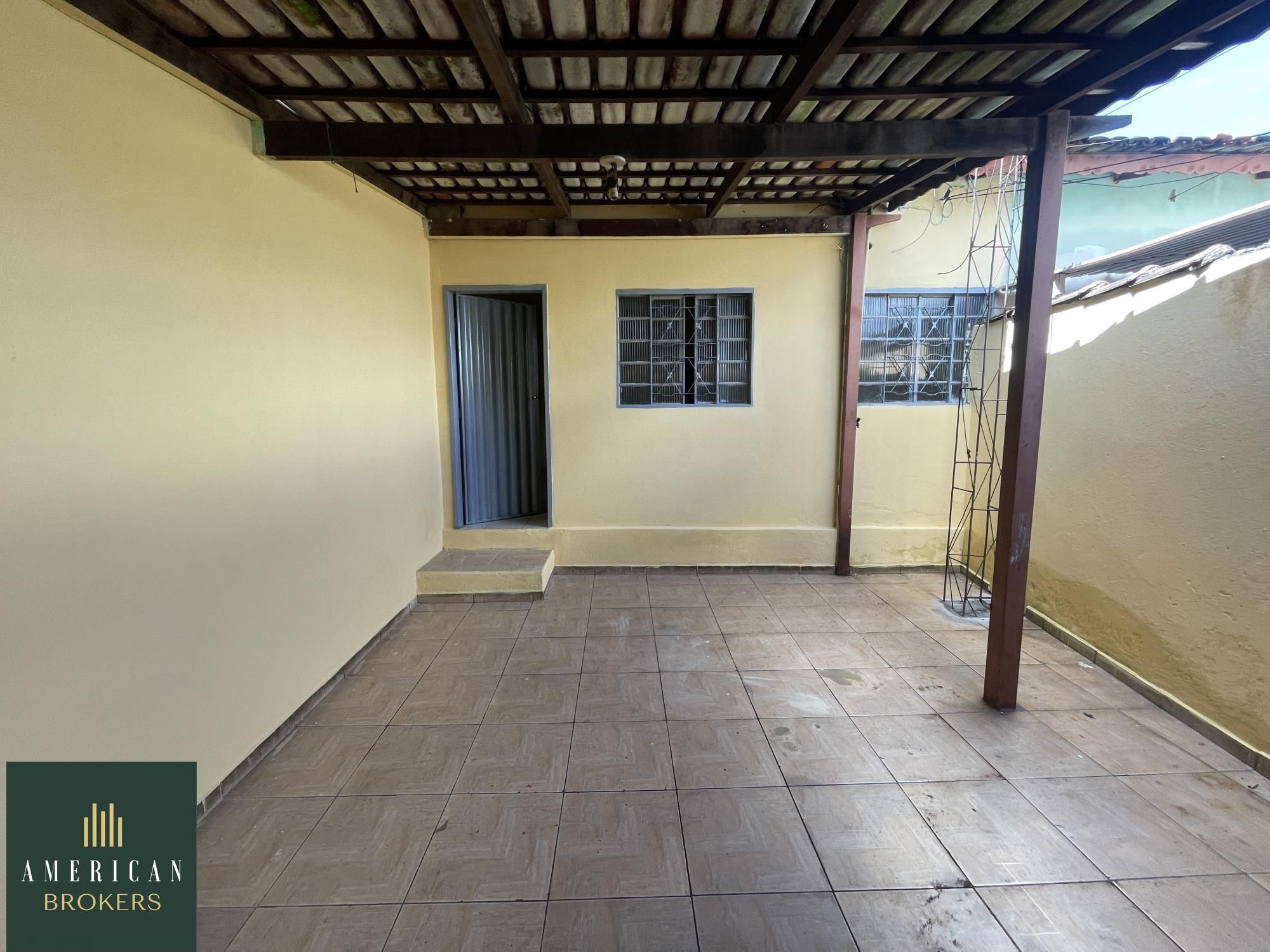 Casa para alugar com 2 quartos, 75m² - Foto 2