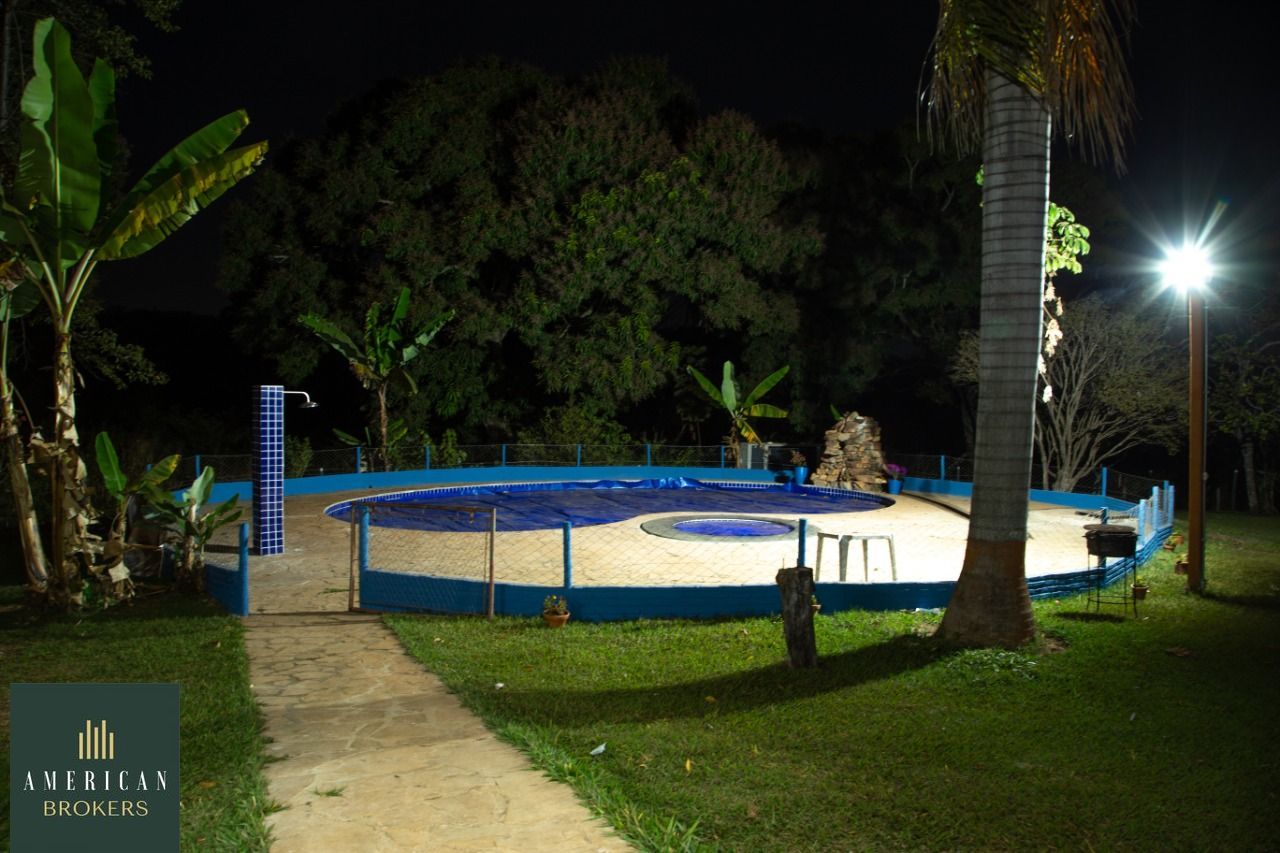Chácara à venda com 4 quartos, 300m² - Foto 39