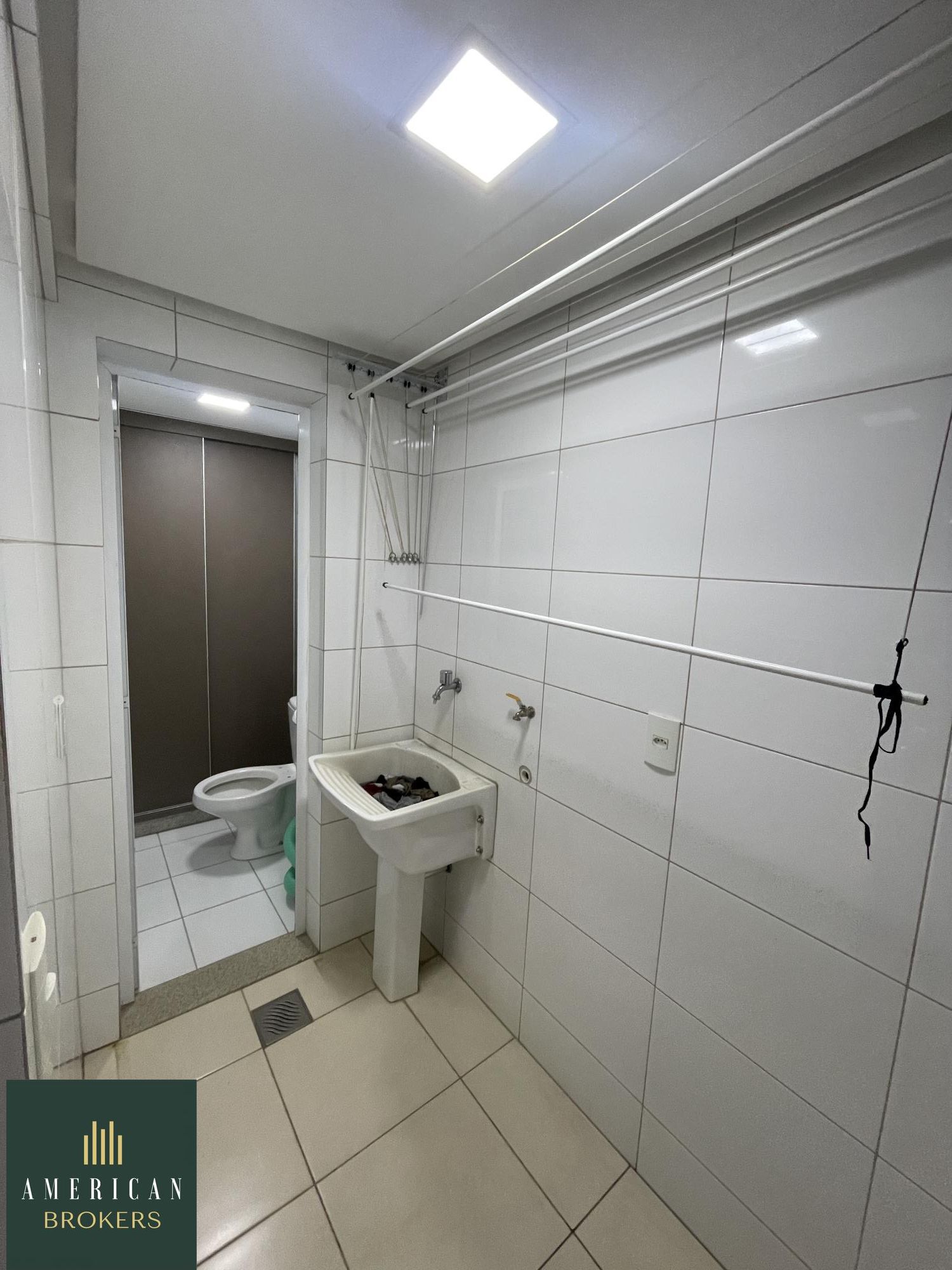 Apartamento à venda com 3 quartos, 99m² - Foto 12