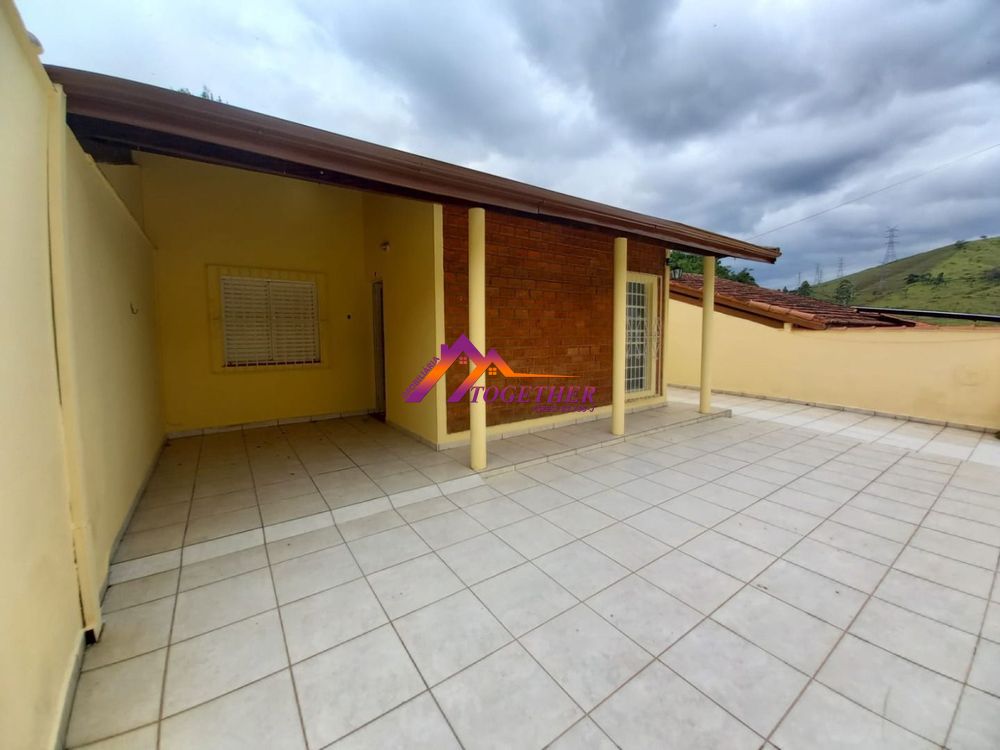 Casa para alugar com 130m² em