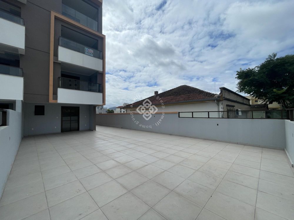 Apartamento à venda com 99m² na Rua Farrapos, Nossa Senhora Medianeira em Santa  Maria, RS