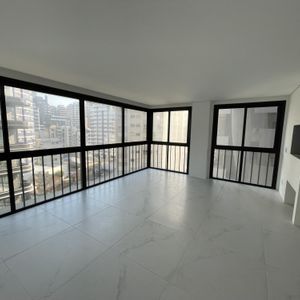 Apartamento em Praia Grande, Torres
