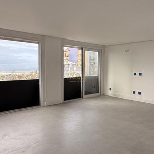 Apartamento em Praia Grande, Torres