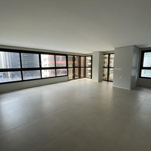 Apartamento em Praia Grande, Torres