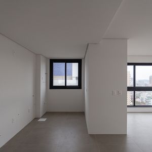 Apartamento com duas suítes no residencial Rosa dos Ventos