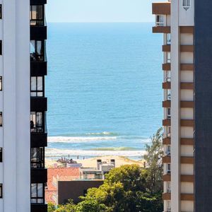 Apto 2 suítes alto andar com vista mar — Punta del Sole, Praia Grande