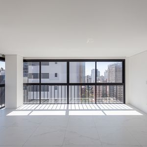 LONDON — LOCALIZAÇÃO PRIVILEGIADA NA PRAIA GRANDE