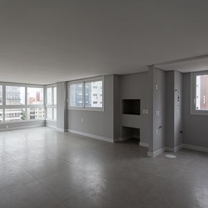 Apartamento 2 Suítes 13º Andar com 90m² | Maui Residencial - Centro Torres