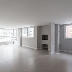 Apartamento 2 Suítes no Maui Residencial - 14º Andar Centro Torres