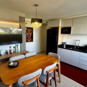 Apartamento com 2 Dormitórios no Ed. Morada do Sol