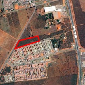 OPORTUNIDADE DE ÁREA EM SANTA MARIA - DF - AO LADO DA BR-040