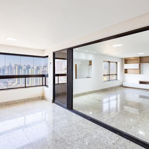 Apartamento no Chamonix Residence com 177 m² e vista panorâmica no Bueno