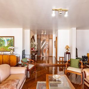 Apartamento 04 suítes no Setor Bueno, Goiânia