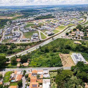 Terreno Residencial e Comercial no Jardim Vitória, Goiânia