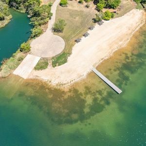Terreno de 747,75 m² no Reserva Fazenda Canoa em Silvânia GO