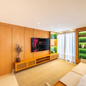 Apartamento mobiliado e decorado à venda no Opus Araguaia com 3 suítes e 182 m²