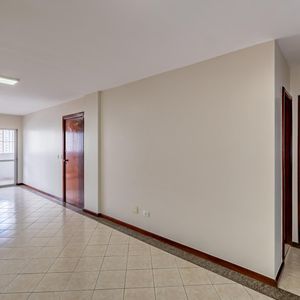 Apartamento de 3 quartos no Setor Bela Vista, Goiânia.