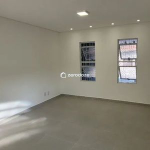Casa térrea no Conjunto Residencial Trinta e Um de Março em São José dos Campos - imagem 3