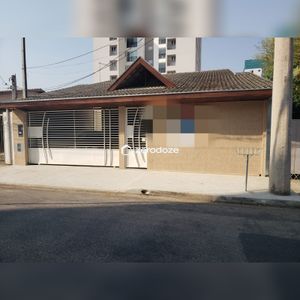 Casa térrea no Jardim Paraíso em São José dos Campos - imagem 1