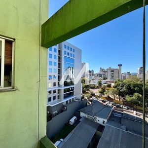 Kitnet com 34m² no bairro Centro em Lajeado para Comprar ou Alugar