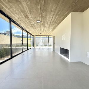 Casa com 237m² e 4 dormitórios no bairro Hidráulica em Lajeado para Comprar