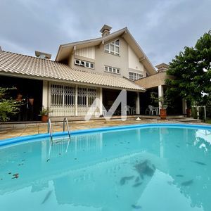 Casa com 313m² e 3 dormitórios no bairro Hidráulica em Lajeado para Comprar