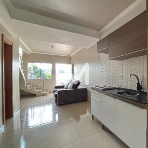 Sobrado com 65m² e 2 dormitórios no bairro Olarias em Lajeado para Alugar