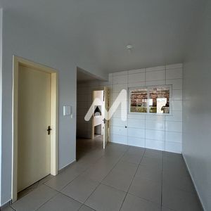 Sobrado com 60m² e 2 dormitórios no bairro Jardim Botânico em Lajeado para Alugar