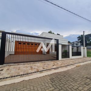 Casa com 205m² e 3 dormitórios no bairro Bom Pastor em Lajeado para Comprar