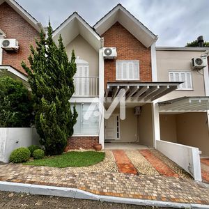 Sobrado com 116m² e 3 dormitórios no bairro Universitário em Lajeado para Comprar