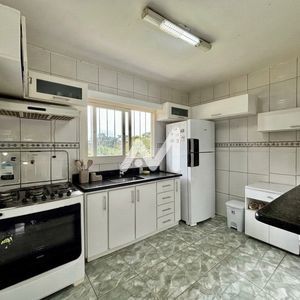 Casa com 143m² e 3 dormitórios no bairro Universitário em Lajeado para Comprar