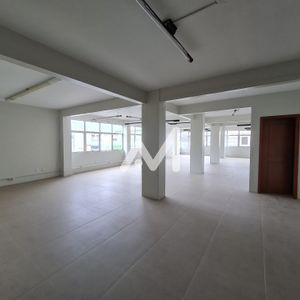 Sala Comercial com 148m² no bairro Centro em Lajeado para Comprar ou Alugar