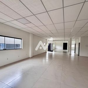 Sala Comercial com 100m² no bairro Bom Pastor em Lajeado para Alugar