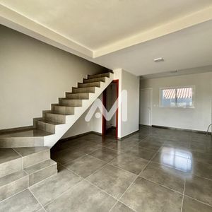 Sobrado com 80m² e 2 dormitórios no bairro Conventos em Lajeado para Comprar