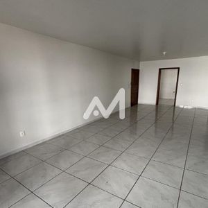 Apartamento com 100m² e 3 dormitórios no bairro Florestal em Lajeado para Alugar