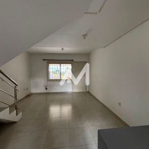 Sobrado com 100m² e 2 dormitórios no bairro Universitário em Lajeado para Alugar
