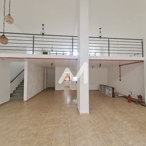 Loja com 100m² no bairro Centro em Lajeado para Alugar