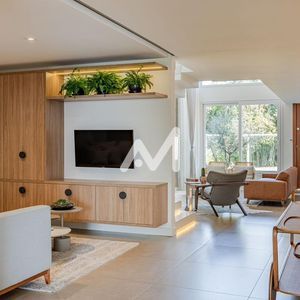 Casa com 385m² e 3 dormitórios no bairro Universitário em Lajeado para Comprar
