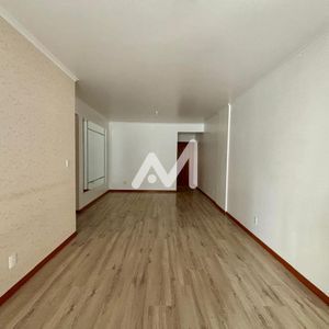 Apartamento com 106m² e 3 dormitórios no bairro Centro em Lajeado para Comprar ou Alugar