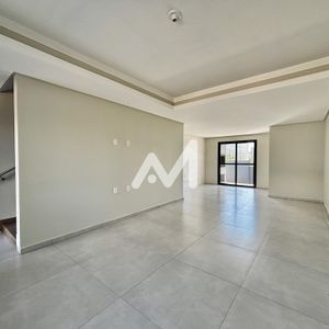 Sobrado com 119m² e 2 dormitórios no bairro Universitário em Lajeado para Comprar