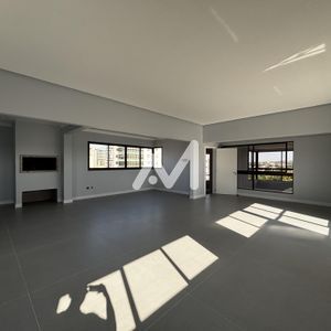Cobertura com 277m² e 3 dormitórios no bairro Centro em Lajeado para Comprar