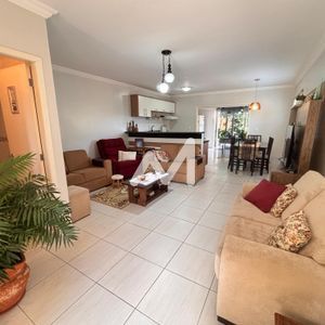 Sobrado com 107m² e 3 dormitórios no bairro Universitário em Lajeado para Comprar