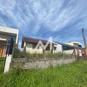 Casa com 60m² e 2 dormitórios no bairro Conventos em Lajeado para Alugar