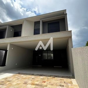 Sobrado com 177m² e 3 dormitórios no bairro Universitário em Lajeado para Comprar