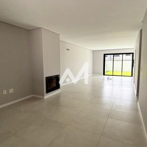 Sobrado com 177m² e 3 dormitórios no bairro Universitário em Lajeado para Comprar