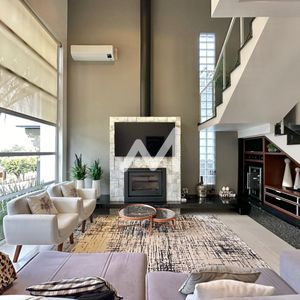 Casa com 297m² e 3 dormitórios no bairro Carneiros em Lajeado para Comprar