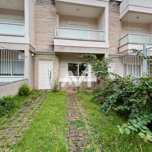 Sobrado com 130m² e 2 dormitórios no bairro Universitário em Lajeado para Comprar