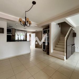 Sobrado com 140m² e 3 dormitórios no bairro Universitário em Lajeado para Comprar